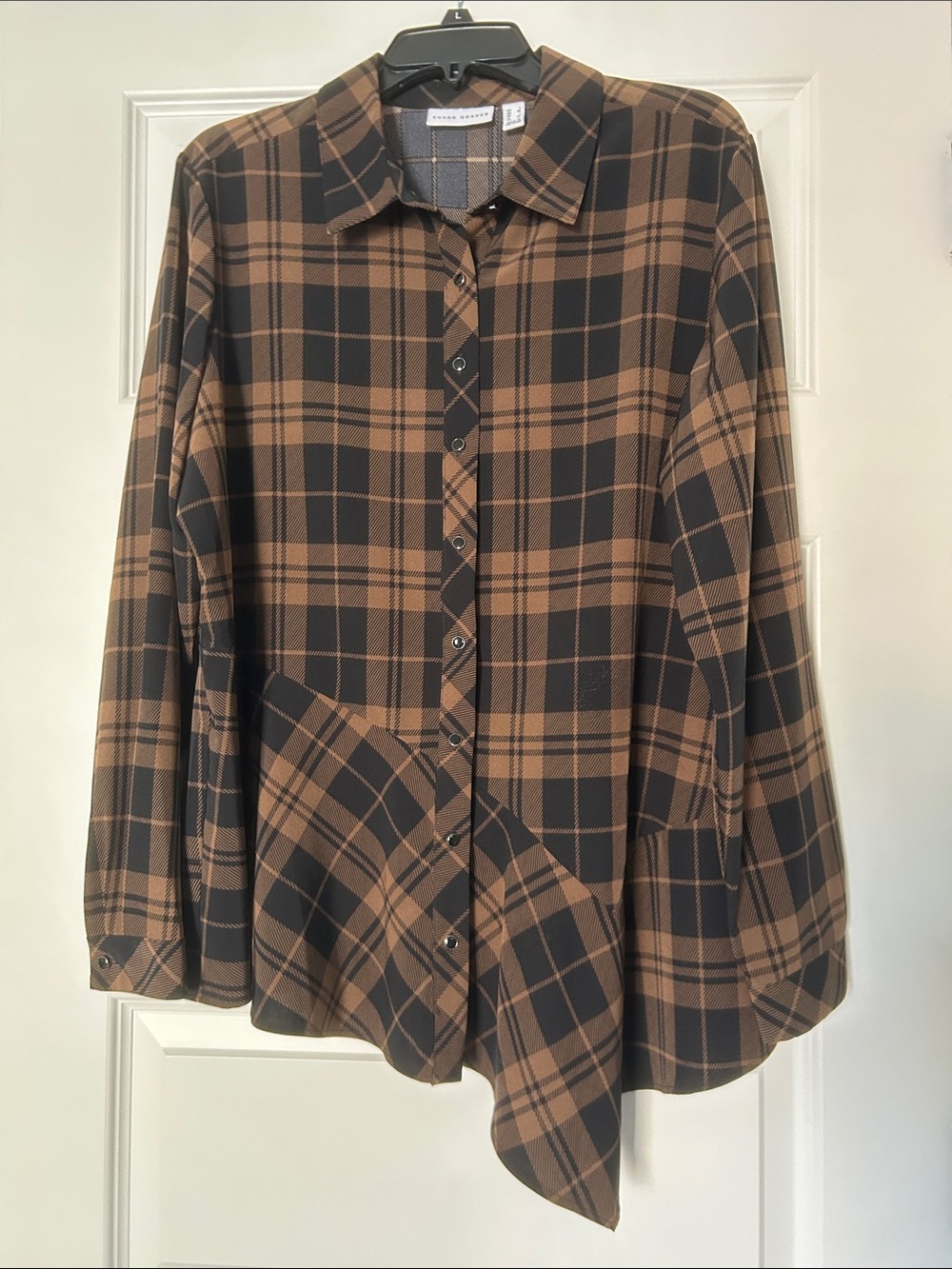Susan Graver Black & Brown Plaid Button-Up Shirt